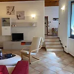Casa Vittoria V1 *