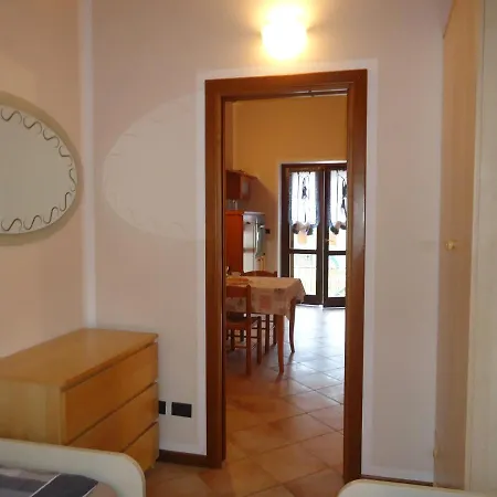 Casa Vittoria V1 Apartment *